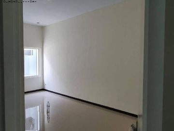 Rumah baru gress Mulyosari BPD Hadap selatan, Strategis