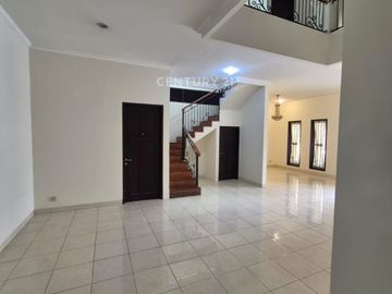 Disewakan Per Tahun Rumah Dekat Pintu Toll Di Menteng Bintaro