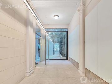 Espectacular loft en edificio a estrenar sobre Plaza Vicente López. Financiación directa