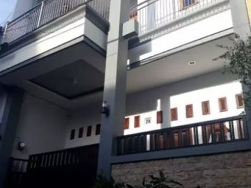Dijual rumah di Pogot , Surabaya