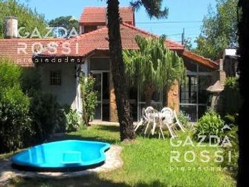 CHALET - ADROGUE - VENTA
