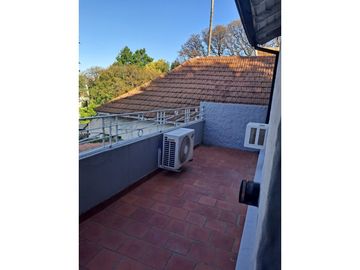 Hermoso Chalet en 2 plantas con Parque