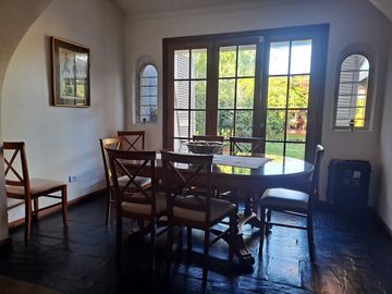 Hermoso Chalet en 2 plantas con Parque