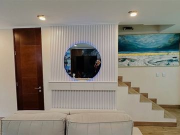 Casa en venta de 4 dorm. en Peñalolén, Consistorial