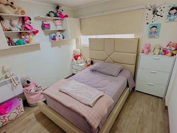 Casa en venta de 4 dorm. en Peñalolén, Consistorial