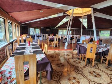 HERMOSO RESTAURANT EN ARRIENDO