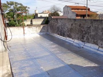Casa PH en venta en Lanus Oeste