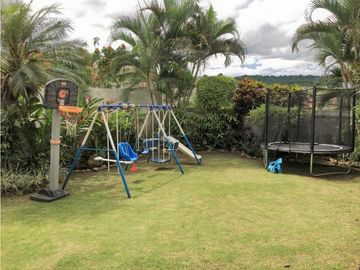 Venta de casa (duplex) en el Avance GTA