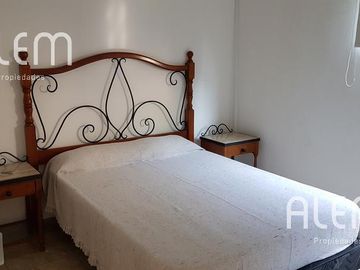 Casa de dos dormitorios en venta en El Bosquecillo