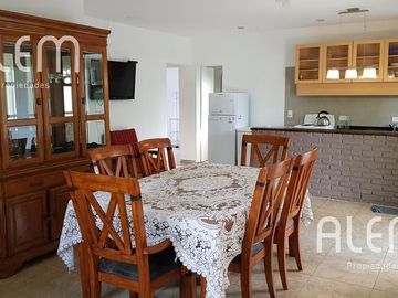 Casa de dos dormitorios en venta en El Bosquecillo