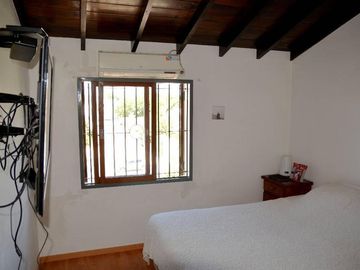 Duplex con pileta climatizada · 128m² · 4 Ambientes · 1 Cochera