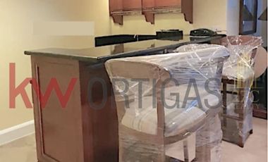 Fire Sale! Spacious 3BR Luxury Condo for Sale in Avignon Tower