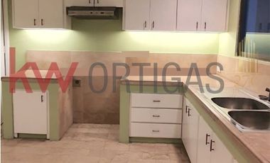 Fire Sale! Spacious 3BR Luxury Condo for Sale in Avignon Tower
