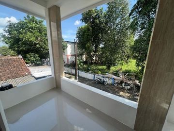Dijual Rumah 2 Lantai Harga Miring