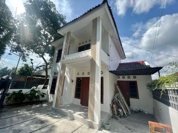 Dijual Rumah 2 Lantai Harga Miring