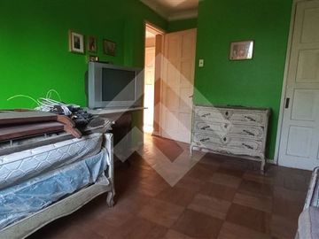 Casa en venta de 5 dorm. en Ñuñoa, Gran Terreno