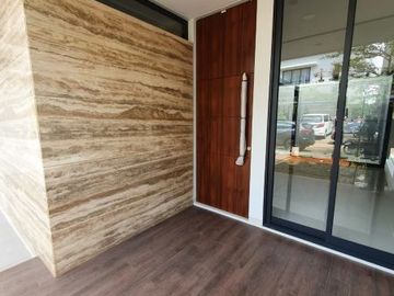 Rumah Rapih Siap Huni Di Kebayoran Bintaro -Sc 5773 Br