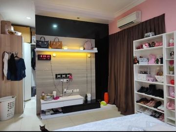 DIJUAL RUMAH BAGUS FURNISHED DI CHALCEDONY PHG GADING SERPONG