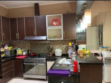 DIJUAL RUMAH BAGUS FURNISHED DI CHALCEDONY PHG GADING SERPONG