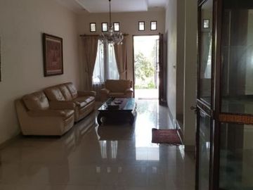 Rumah di Cinere, 2Lt, Lay Out Bagus, Komp. Jati Indah