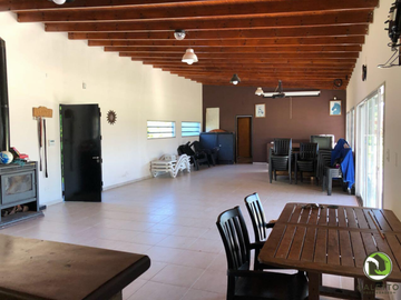 VENTA - CASA QUINTA - LA PLATA.