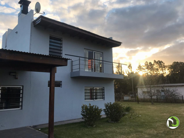 VENTA - CASA QUINTA - LA PLATA.