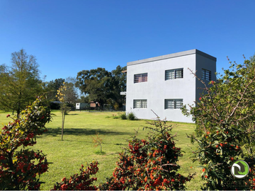 VENTA - CASA QUINTA - LA PLATA.