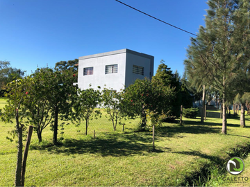 VENTA - CASA QUINTA - LA PLATA.