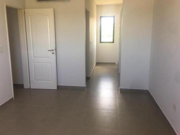 MUY LINDA CASA EN LOTE CENTRAL