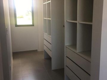 MUY LINDA CASA EN LOTE CENTRAL