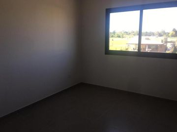 MUY LINDA CASA EN LOTE CENTRAL