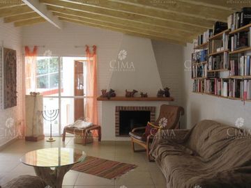 VENTA CASA ESTILO FINCA EN RANCHO CORTÉS - V146