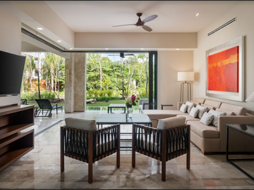 Departamento, planta baja, alberca privada de lujo en  Playa del Carmen