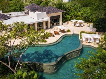 Departamento, planta baja, alberca privada de lujo en  Playa del Carmen