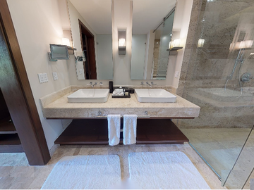 Departamento, planta baja, alberca privada de lujo en  Playa del Carmen