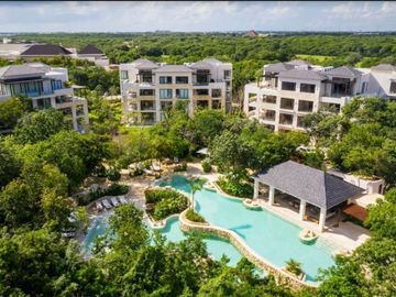 Departamento, planta baja, alberca privada de lujo en  Playa del Carmen