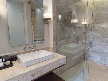 Departamento, planta baja, alberca privada de lujo en  Playa del Carmen