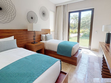 Departamento, planta baja, alberca privada de lujo en  Playa del Carmen