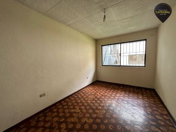 Casa de venta en Av. Hurtado de Mendoza  – código:20656