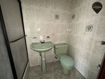 Casa de venta en Av. Hurtado de Mendoza  – código:20656