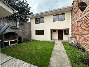 Casa de venta en Av. Hurtado de Mendoza  – código:20656