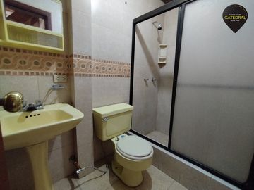 Casa de venta en Av. Hurtado de Mendoza  – código:20656