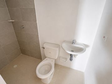 VENTA APARTAESTUDIO CONJUNTO RESIDENCIAL BELLAVISTA PARK EN GIRÓN. Cod V24208