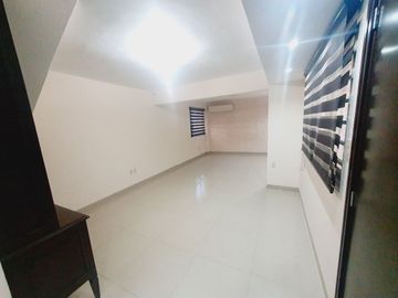 Casa en VENTA muy bien ubicada fracc zaragoza Veracruz