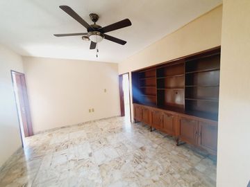 Casa en VENTA muy bien ubicada fracc zaragoza Veracruz