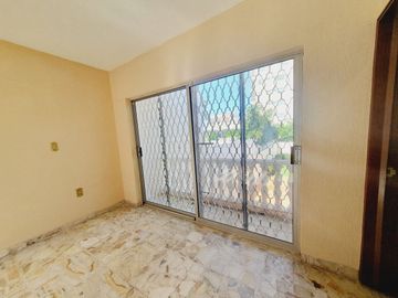 Casa en VENTA muy bien ubicada fracc zaragoza Veracruz
