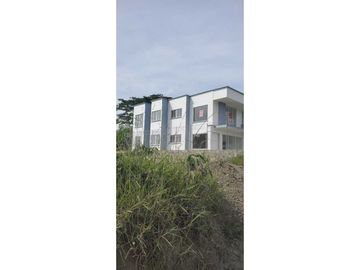 RENTA CASA EN ARABIA RISARALDA