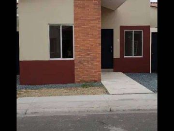 CASA EN VENTA  DE 1 PLANTA EN URBANIZACIÓN VILLA ITALIA - MODELO FIORELLA, CERCA DE URBANIZACION LA RIOJA