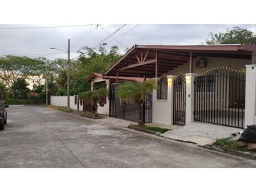 CASA EN TERRAZAS DE BRISAS DEL GOLF