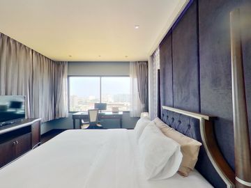 1 Bedroom Condo for sale at The Shine Condominium